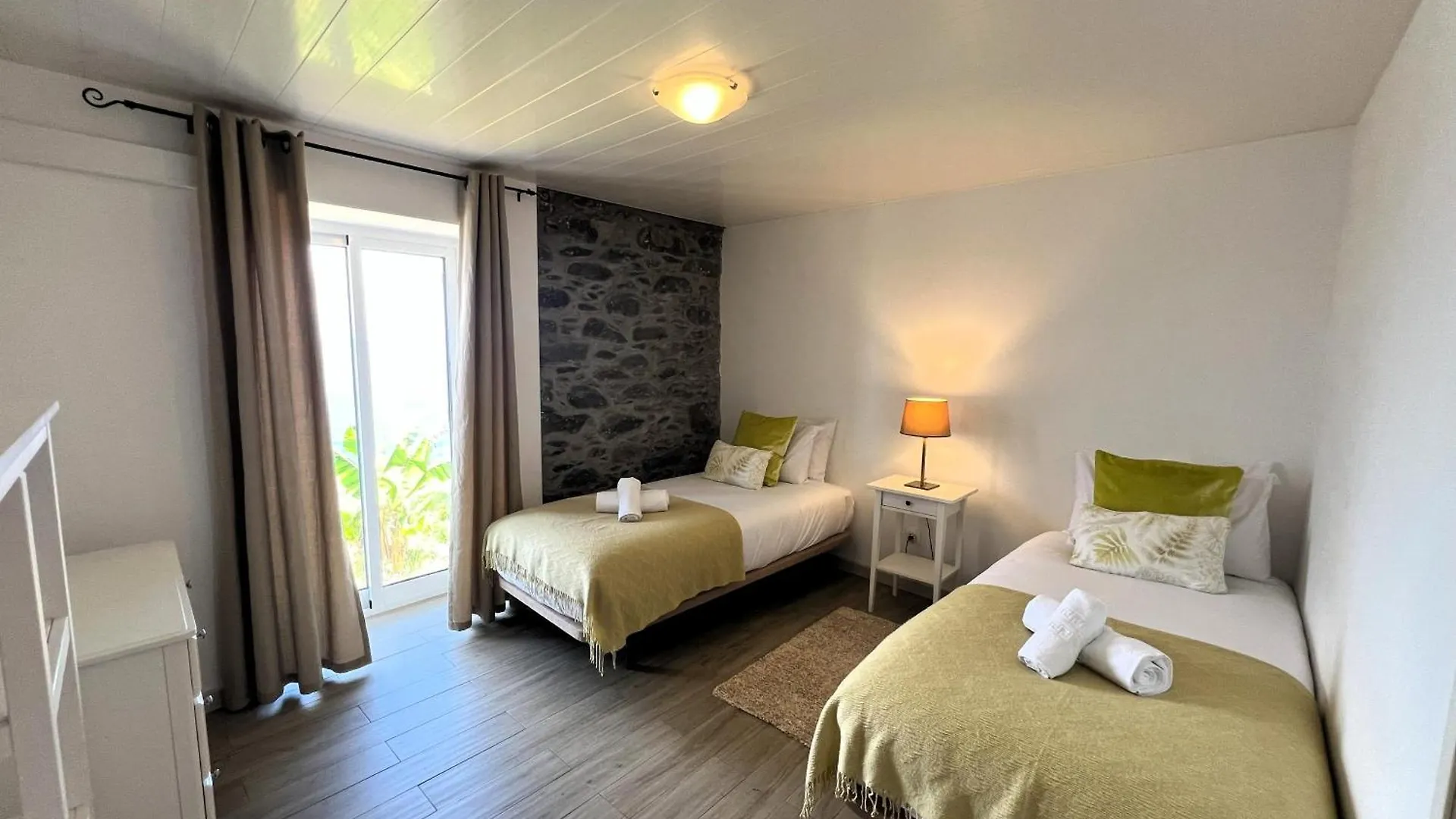 Refugio Do Ilheu Villa Porto Moniz Semesterbostad